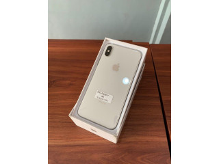 Apple iPhone XS Max . (Used)