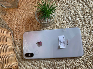 Apple iPhone XS Max . (Used)