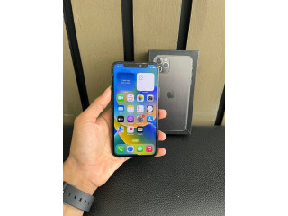 Apple iPhone 11 Pro Max (Used)