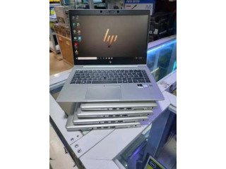 Hp Elitebook 830 G5 corei5 8th gen 8 gb Ram 256 SSD fresh