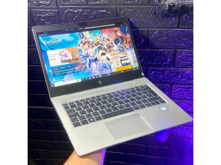 Hp Elitebook 830 G5 corei5 8th gen 8 gb Ram 256 SSD fresh