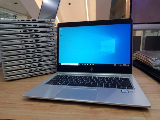 Hp Elitebook 830 G5 corei5 8th gen 8 gb Ram 256 SSD fresh