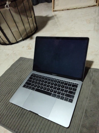 macbook-pro-a1989-core-i7-2019-13-retina-16gb-ram-512gb-ssd-big-0