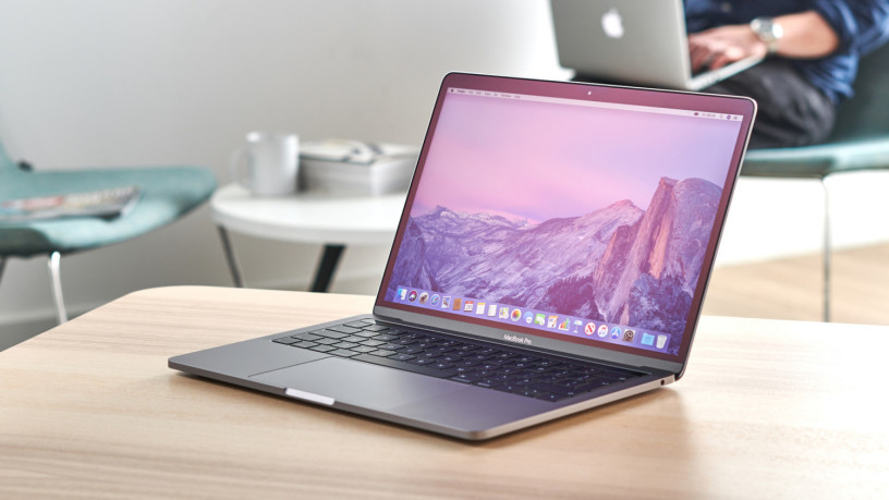 macbook-pro-a1989-core-i7-2019-13-retina-16gb-ram-512gb-ssd-big-0