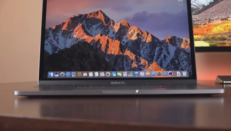 macbook-pro-a1989-core-i7-2019-13-retina-16gb-ram-512gb-ssd-big-0