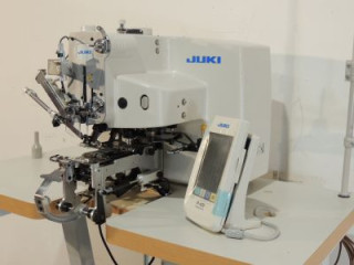 HIGH SPEED COMPUTERIZED BUTTON SEWING MACHINE