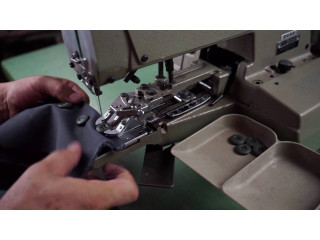 HIGH SPEED COMPUTERIZED BUTTON SEWING MACHINE