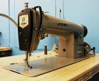 juki-4-thread-lock-swing-machine-big-0