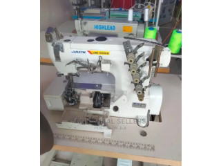 Flatlock sewing machine