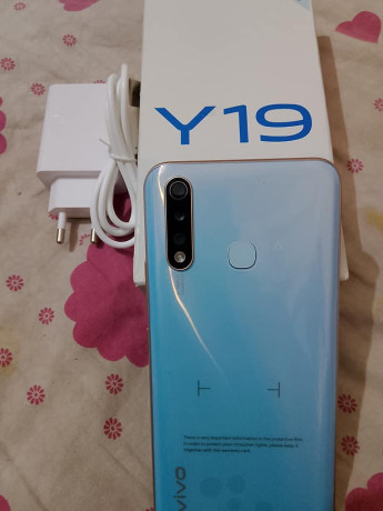 vivo-y19-big-0